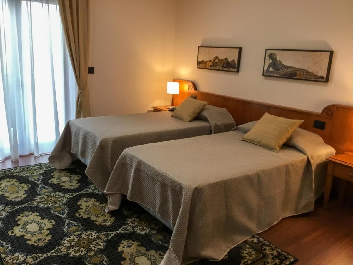Erania Hotell Sala Consilina Exteriör bild