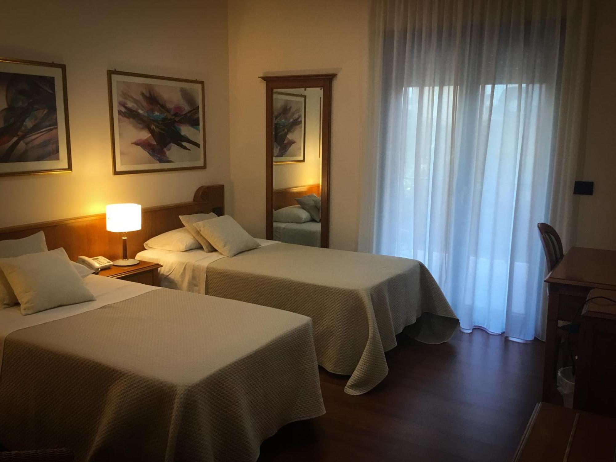 Erania Hotell Sala Consilina Exteriör bild